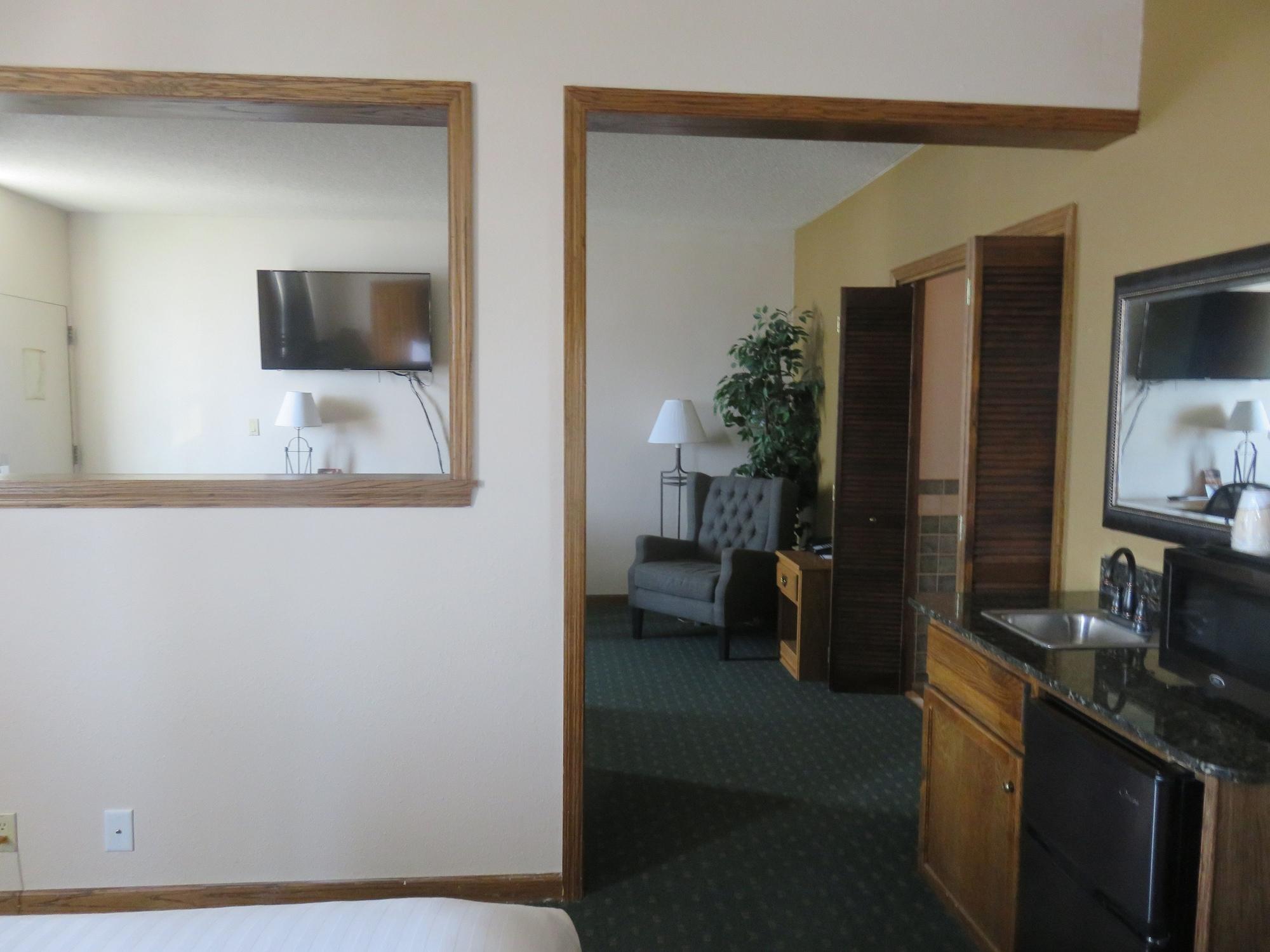 Hotel Baymont By Wyndham Fargo Esterno foto
